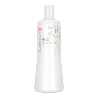 Wella Freelights Developer 30 Volume/9% , 33.8 Oz. - Image 1