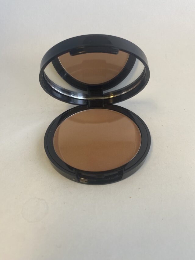 Your Name Cosmetics Powder Bronzer Walking on Sunshine Beauty Products UltraBeauty.shop Your Name Cosmetics Powder Bronzer Walking on Sunshine UltraBeauty.shop